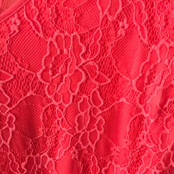 Sleeveless Floral Dress - Picture 3 of 4